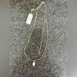 NWT Kendra Scott Ellie Multi Gold Necklace with Ivory Pendant